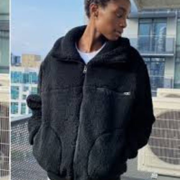 Wilfred Jackets & Blazers - Aritzia Wilfred Free Teddy Sherpa Fleece Zip-Up Pockets Oversized Women S Jacket